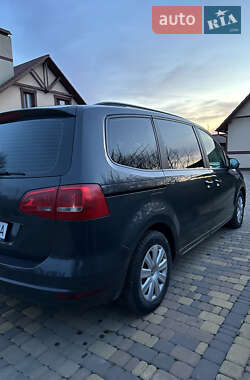 Минивэн Volkswagen Sharan 2011 в Львове