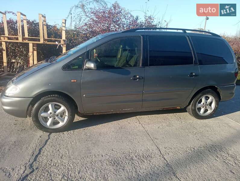 Минивэн Volkswagen Sharan 1999 в Ужгороде