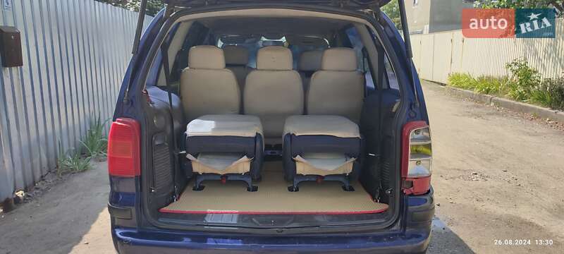 Мінівен Volkswagen Sharan 2000 в Києві