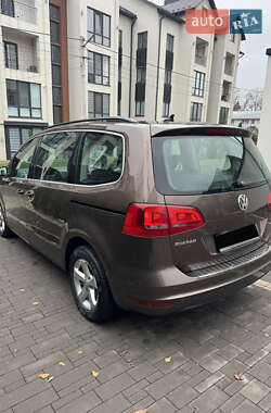 Минивэн Volkswagen Sharan 2011 в Черновцах