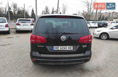 Минивэн Volkswagen Sharan 2015 в Кривом Роге