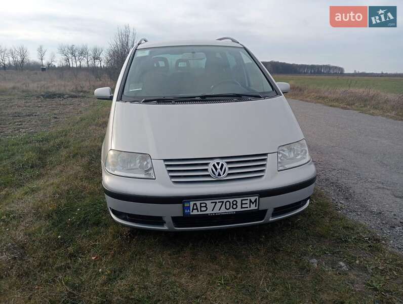 Минивэн Volkswagen Sharan 2002 в Виннице