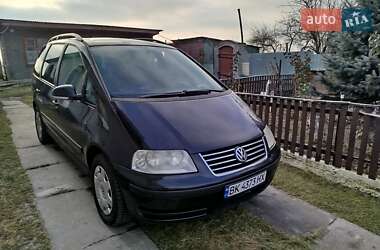 Минивэн Volkswagen Sharan 2004 в Луцке