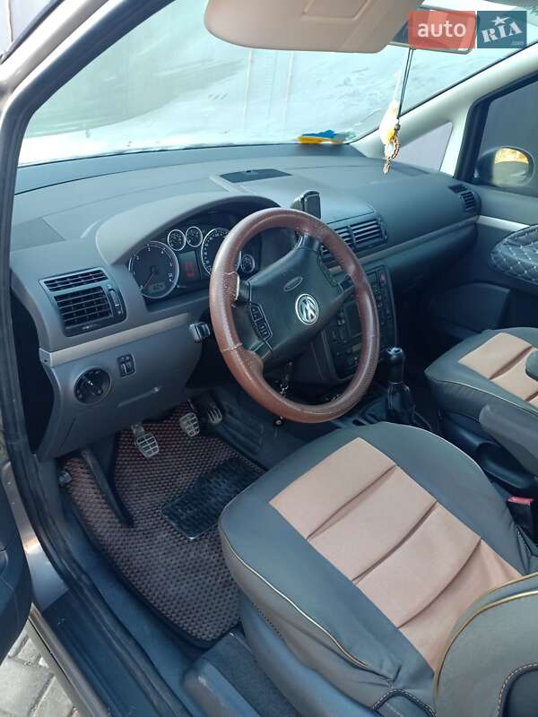 Минивэн Volkswagen Sharan 2008 в Березнеговатом