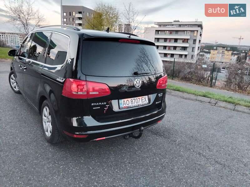 Минивэн Volkswagen Sharan 2011 в Тячеве