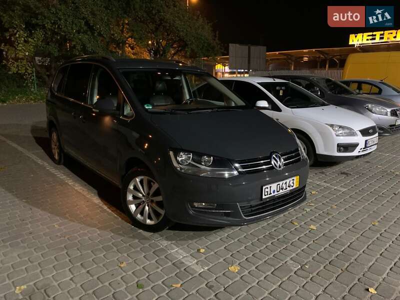 Минивэн Volkswagen Sharan 2012 в Стрые