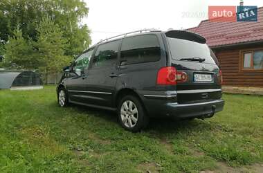 Минивэн Volkswagen Sharan 2004 в 