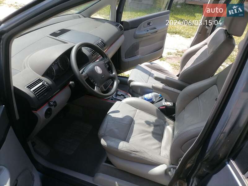 Мінівен Volkswagen Sharan 2004 в Дубні