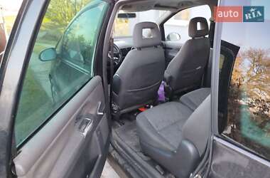 Минивэн Volkswagen Sharan 2004 в 