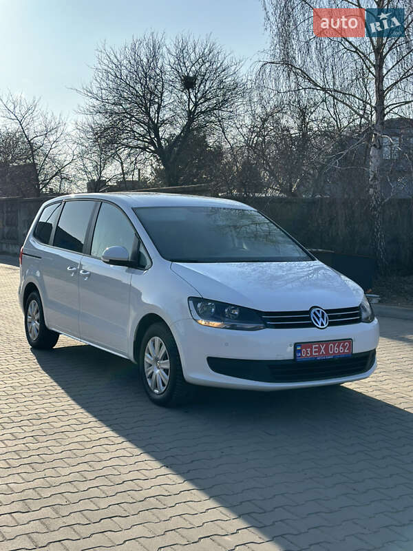 Мінівен Volkswagen Sharan 2013 в Луцьку