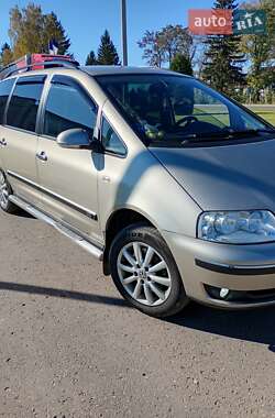 Минивэн Volkswagen Sharan 2007 в 