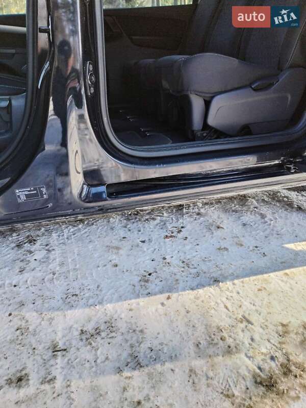 Мінівен Volkswagen Sharan 2013 в Звягелі
