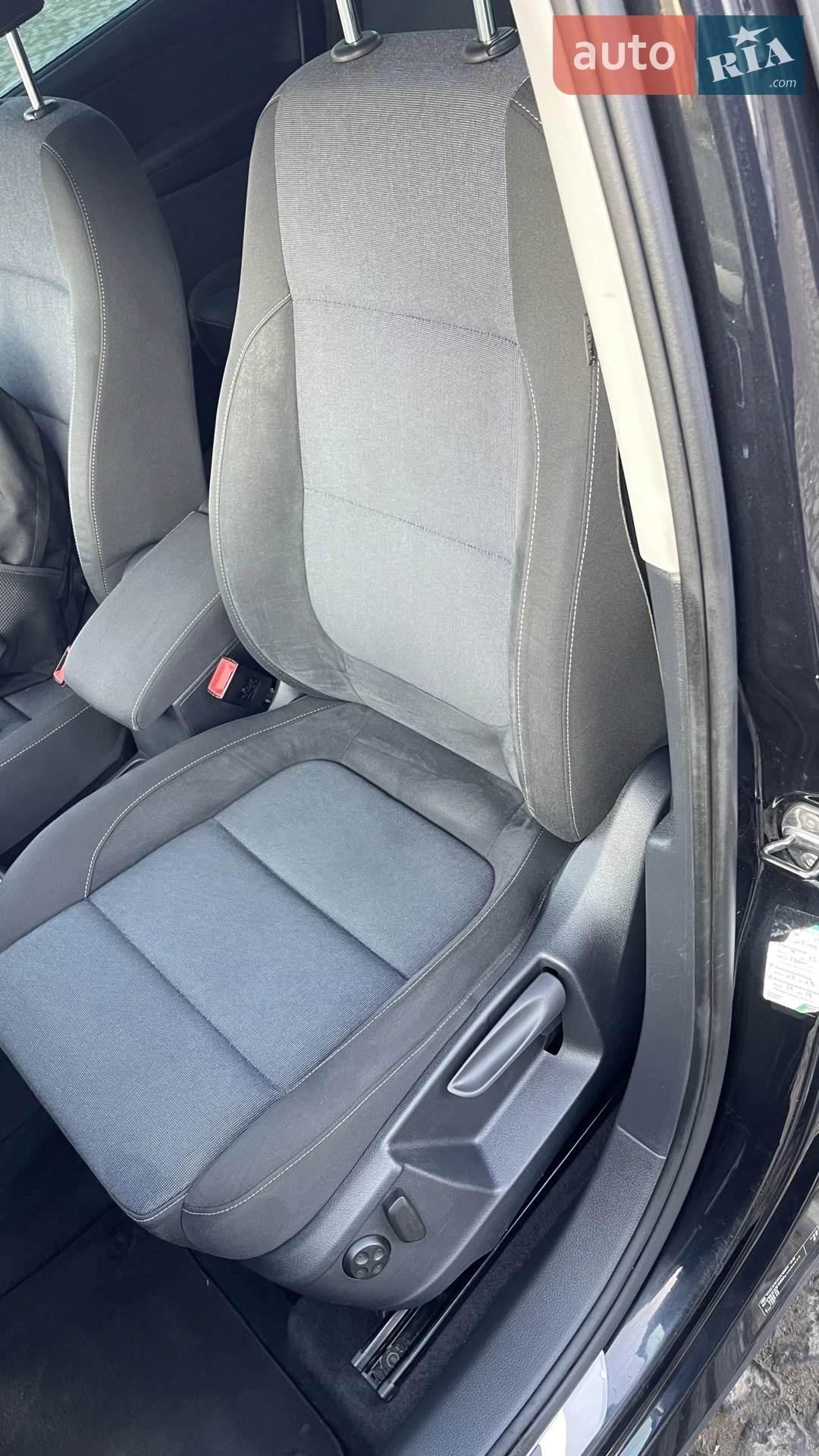 2011 Volkswagen Sharan - мініатюра 2