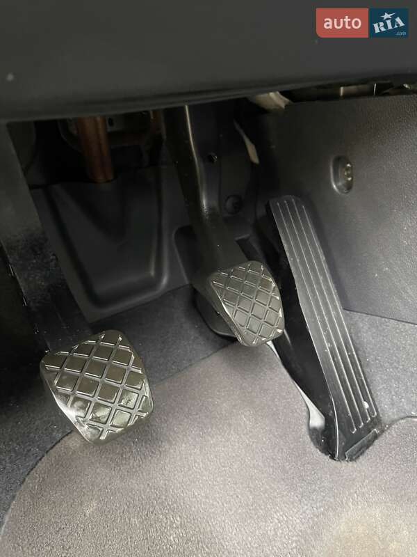 Минивэн Volkswagen Sharan 2011 в Луцке