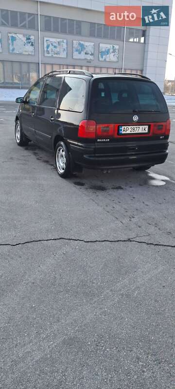 Минивэн Volkswagen Sharan 2003 в Запорожье