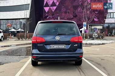 Минивэн Volkswagen Sharan 2015 в Киеве