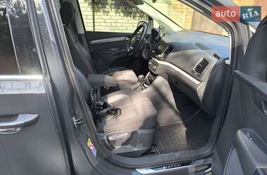 Мінівен Volkswagen Sharan 2012 в 