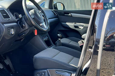 Минивэн Volkswagen Sharan 2012 в 
