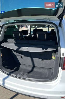 Минивэн Volkswagen Sharan 2018 в 