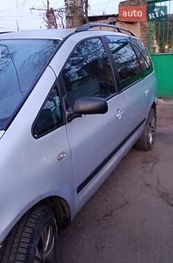 Минивэн Volkswagen Sharan 2000 в 