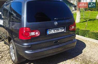Минивэн Volkswagen Sharan 2006 в 