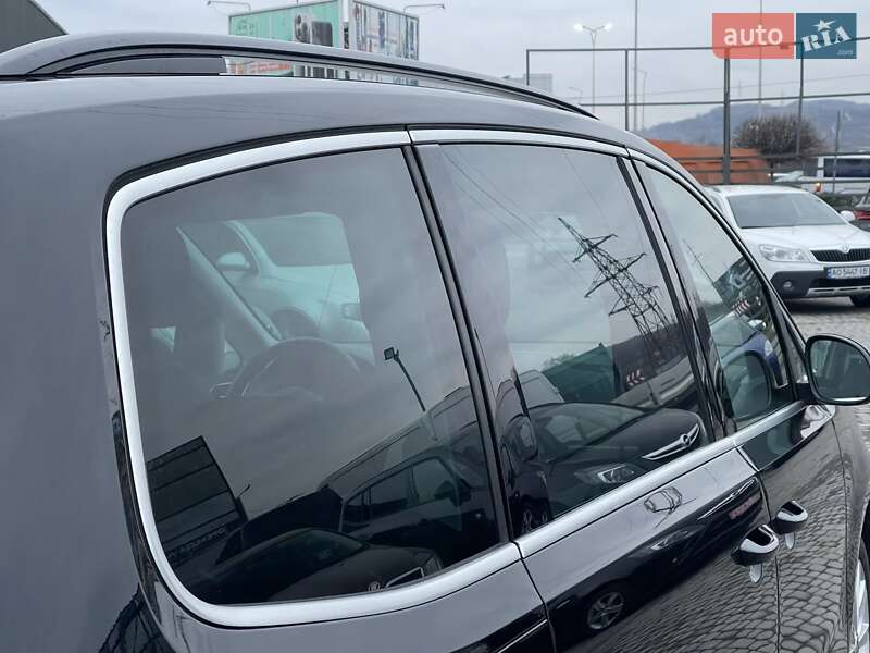 Минивэн Volkswagen Sharan 2013 в Мукачево