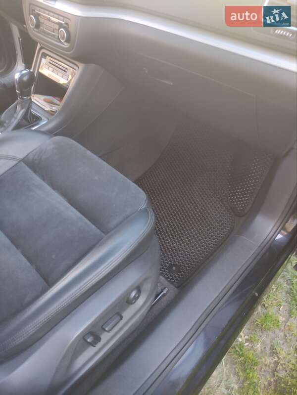 Мінівен Volkswagen Sharan 2011 в Івано-Франківську
