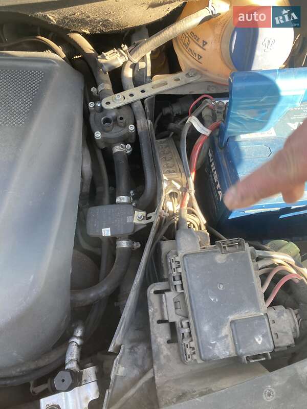 Минивэн Volkswagen Sharan 2003 в Чугуеве