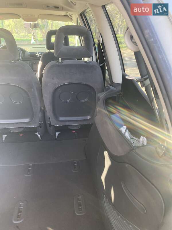 Минивэн Volkswagen Sharan 2003 в Чугуеве