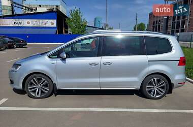 Минивэн Volkswagen Sharan 2013 в 