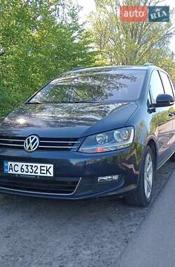 Минивэн Volkswagen Sharan 2012 в Нововолынске