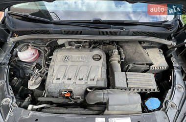 Мінівен Volkswagen Sharan 2011 в 