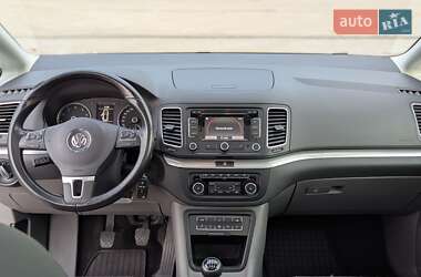 Минивэн Volkswagen Sharan 2011 в 