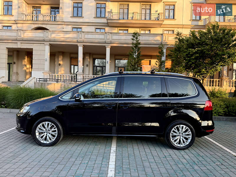 Мінівен Volkswagen Sharan 2015 в Одесі
