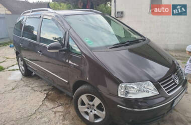 Минивэн Volkswagen Sharan 2007 в 