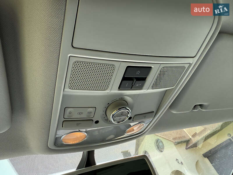 Минивэн Volkswagen Sharan 2013 в Хмельницком