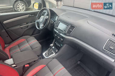 Минивэн Volkswagen Sharan 2012 в 