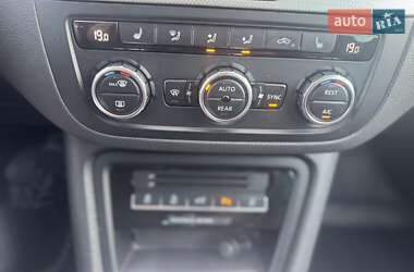 Минивэн Volkswagen Sharan 2012 в 