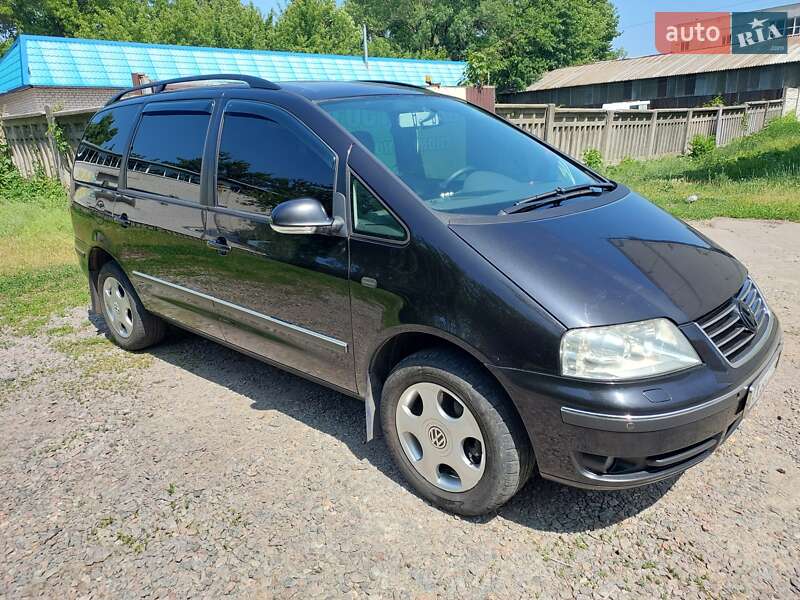 Минивэн Volkswagen Sharan 2006 в Харькове