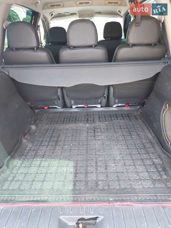 Минивэн Volkswagen Sharan 2006 в Харькове