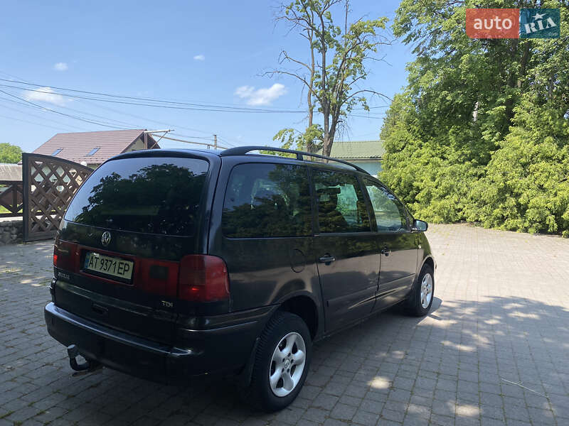 Минивэн Volkswagen Sharan 2001 в Калуше