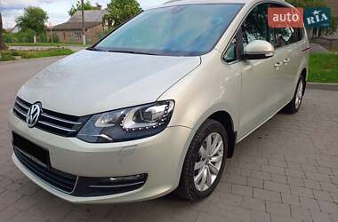Мінівен Volkswagen Sharan 2014 в Дубні