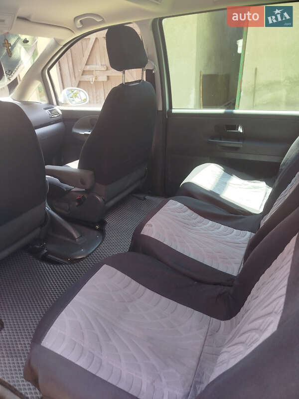 Минивэн Volkswagen Sharan 2007 в Иршаве