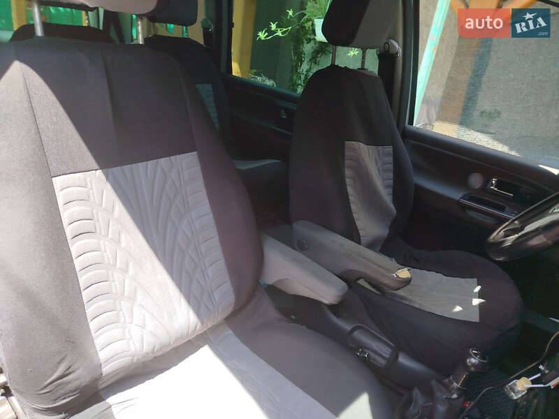 Минивэн Volkswagen Sharan 2007 в Иршаве