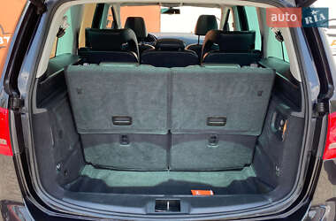 Минивэн Volkswagen Sharan 2012 в 