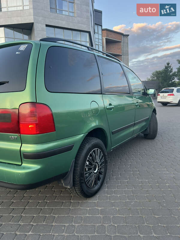 Минивэн Volkswagen Sharan 2003 в Хмельницком