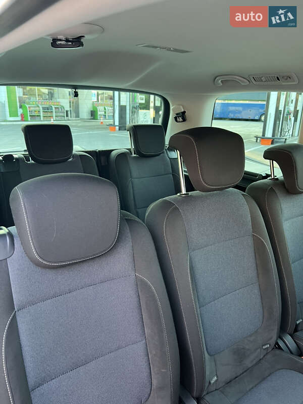 Минивэн Volkswagen Sharan 2012 в Черновцах