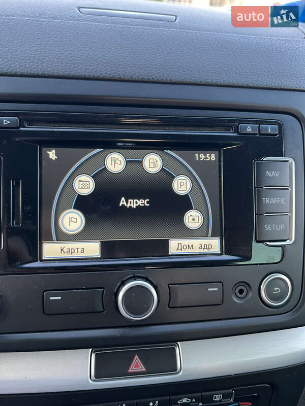 Минивэн Volkswagen Sharan 2012 в Черновцах