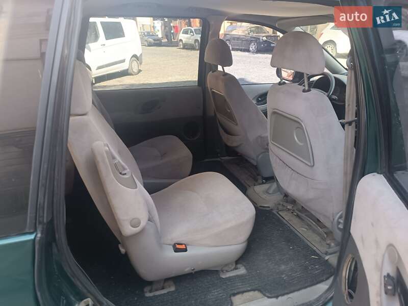 Минивэн Volkswagen Sharan 1996 в Черновцах