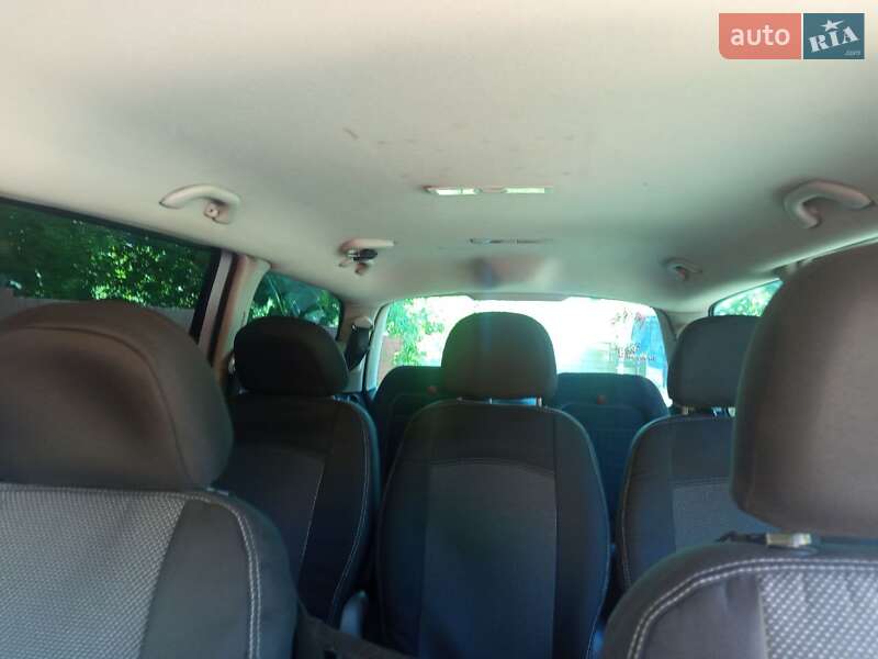 Минивэн Volkswagen Sharan 2003 в Корсуне-Шевченковском